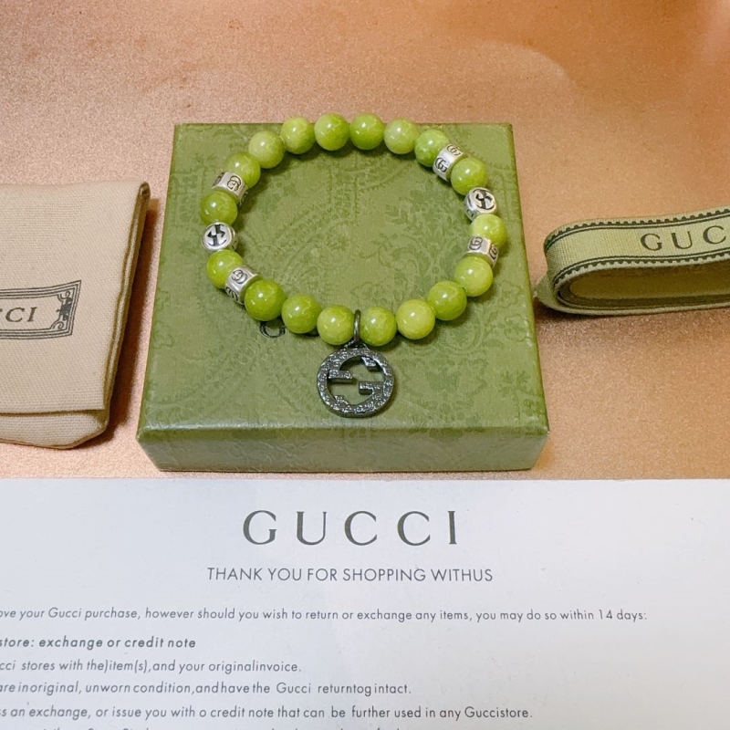 G*u*i bracelets